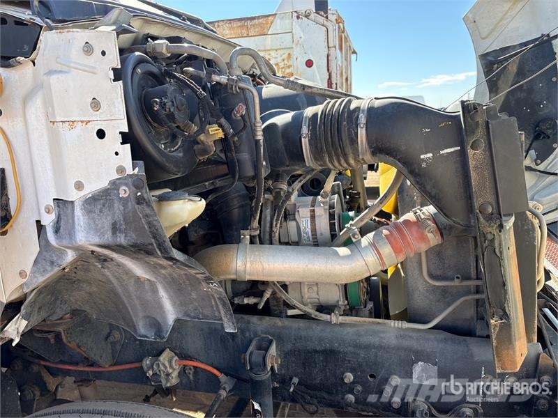 Ford F-750 Tovornjaki za vodo
