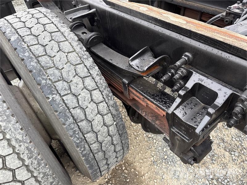 Ford F-750 Cabins and interior