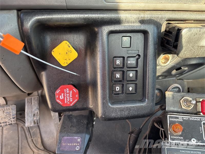 Ford F-750 Kabine i unutrašnjost