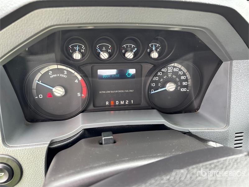 Ford F-750 Cabins and interior