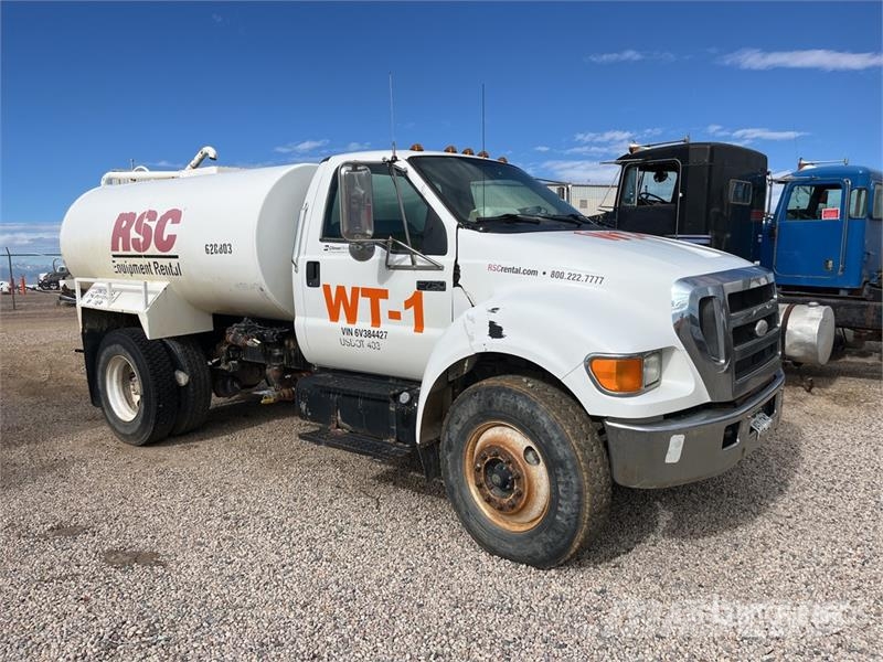 Ford F-750 Kamioni za vodu