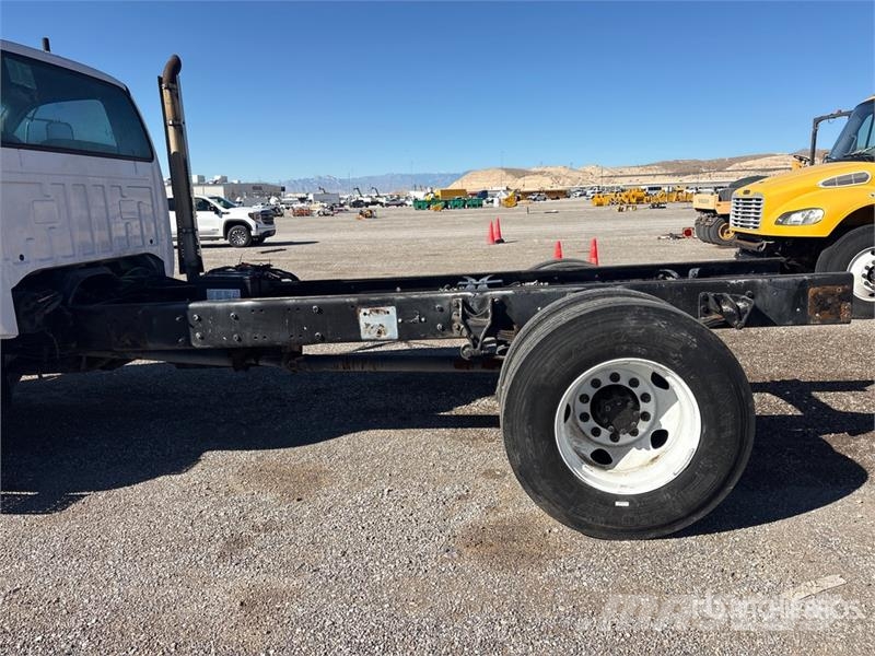 Ford F-750 キャビン及び内装
