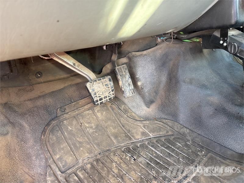 Ford F-750 Kabine i unutrašnjost