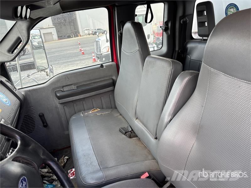 Ford F-750 Wood chip trucks