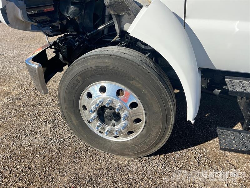 Ford F-750 Ūdens mašīnas