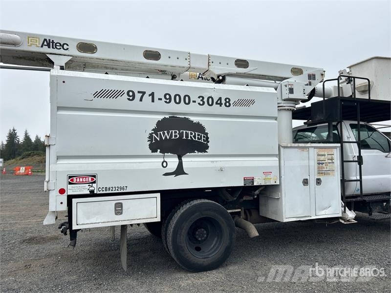 Ford F-750 4x2 Chipper Truck (Inoperable) Caminhões de cavacos de madeira