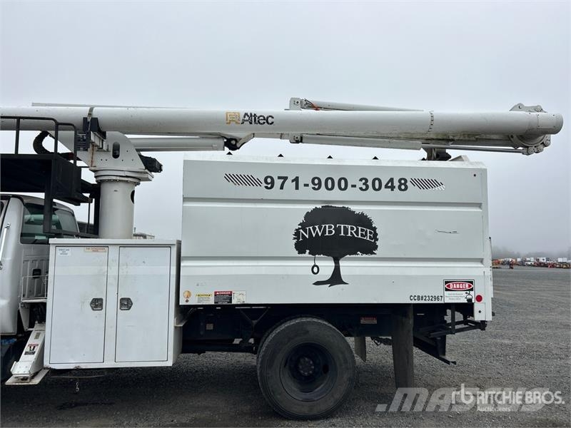 Ford F-750 4x2 Chipper Truck (Inoperable) Caminhões de cavacos de madeira