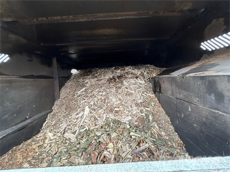 Ford F-750 4x2 Chipper Truck (Inoperable) Caminhões de cavacos de madeira