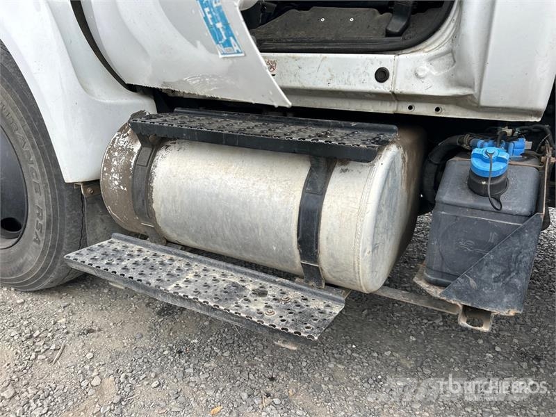 Ford F-750 4x2 Chipper Truck (Inoperable) Caminhões de cavacos de madeira