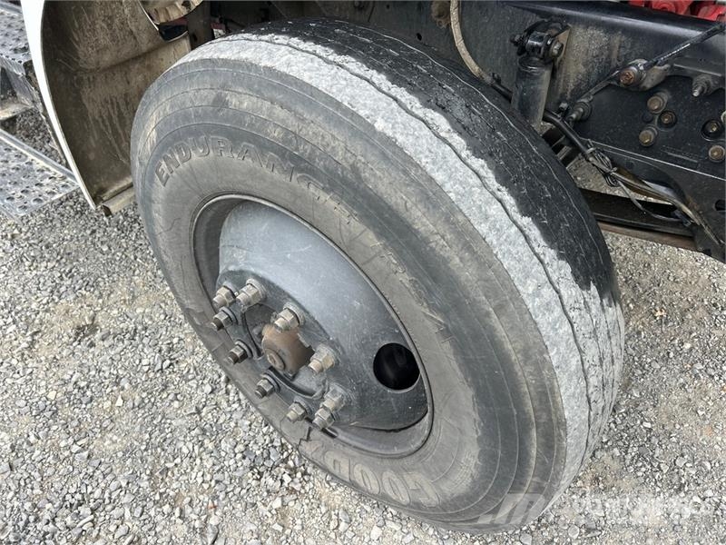 Ford F-750 4x2 Chipper Truck (Inoperable) Caminhões de cavacos de madeira