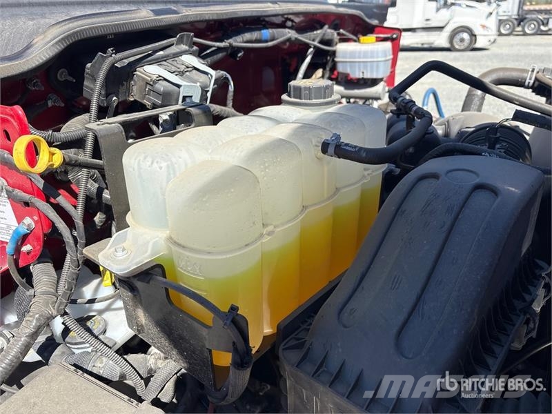 Ford F-750 4x2 Refrigerated Truck Temperature controlled trucks