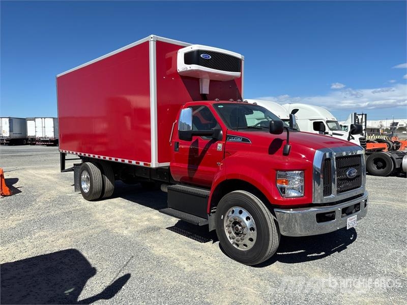 Ford F-750 4x2 Refrigerated Truck Temperature controlled trucks
