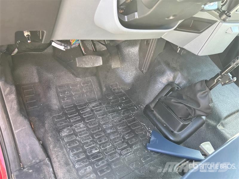 Ford F-750 4x2 Refrigerated Truck Temperature controlled trucks