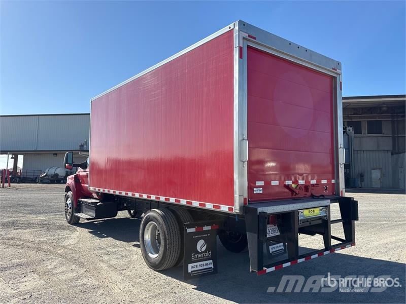 Ford F-750 4x2 Refrigerated Truck Külmikautod
