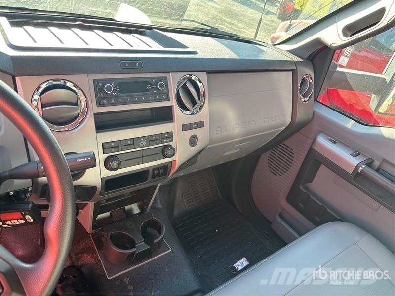 Ford F-750 4x2 Refrigerated Truck Temperature controlled trucks