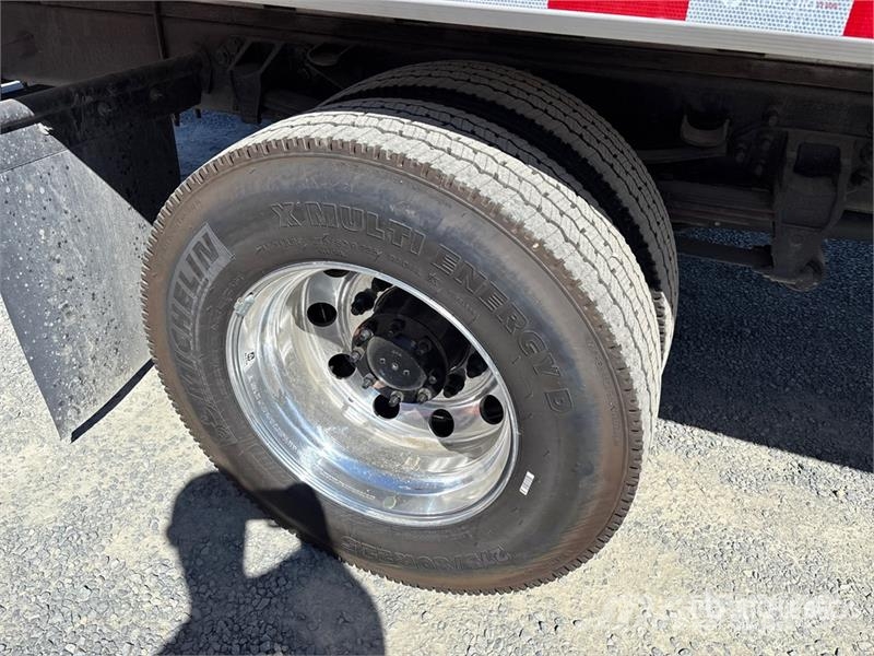 Ford F-750 4x2 Refrigerated Truck Temperature controlled trucks