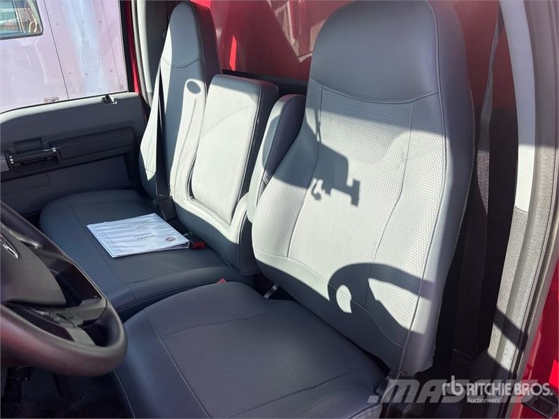 Ford F-750 4x2 Refrigerated Truck Külmikautod