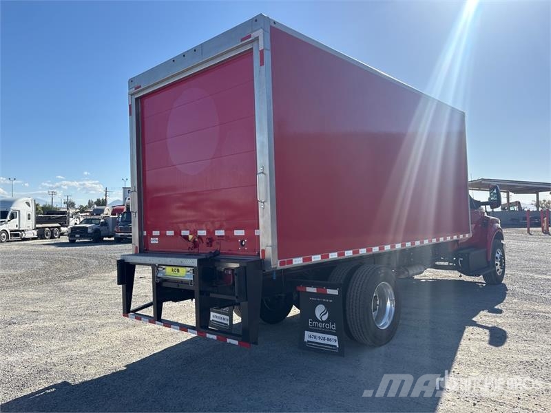 Ford F-750 4x2 Refrigerated Truck Külmikautod