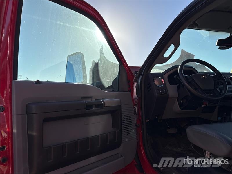 Ford F-750 4x2 Refrigerated Truck Tovornjaki hladilniki
