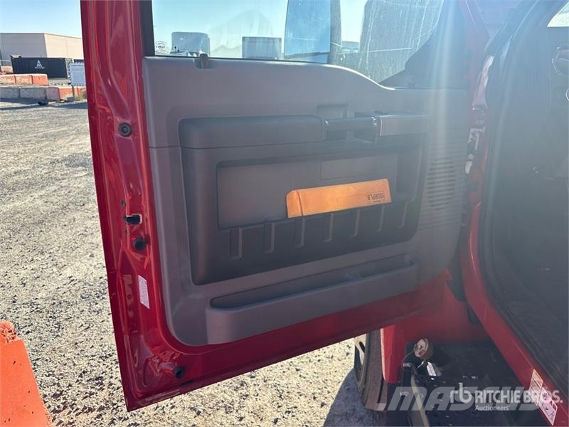 Ford F-750 4x2 Refrigerated Truck Temperature controlled trucks