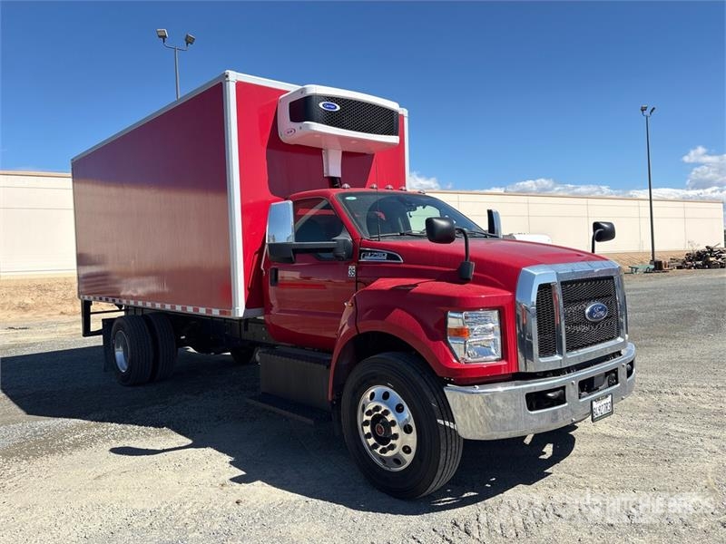 Ford F-750 4x2 Refrigerated Truck Temperature controlled trucks