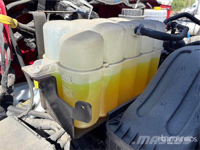 Ford F-750 4x2 Refrigerated Truck Temperature controlled trucks
