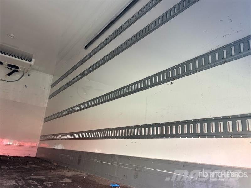 Ford F-750 4x2 Refrigerated Truck Temperature controlled trucks