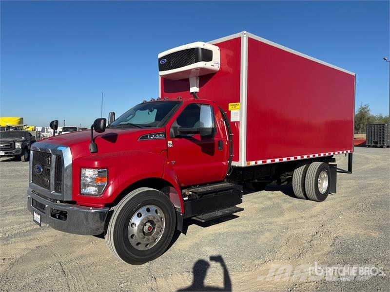 Ford F-750 4x2 Refrigerated Truck Temperature controlled trucks