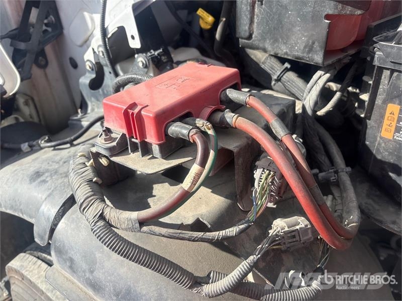 Ford F-750 4x2 Service Truck Pilsētas atkritumvedēji