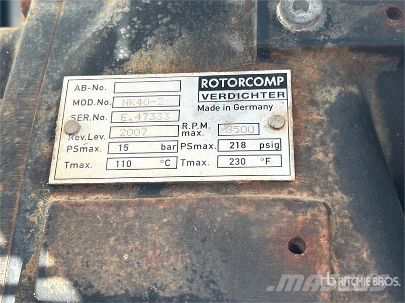 Ford F-750 4x2 Service Truck Pilsētas atkritumvedēji
