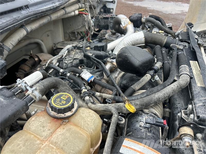 Ford F-750 4x2 Service Truck Kommunal-Sonderfahrzeuge