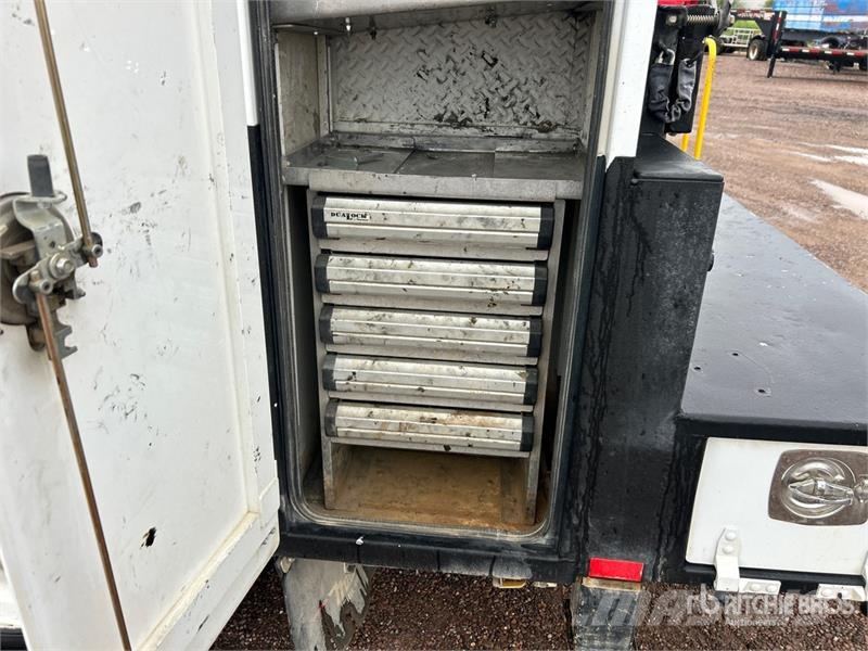 Ford F-750 4x2 Service Truck Kommunal-Sonderfahrzeuge