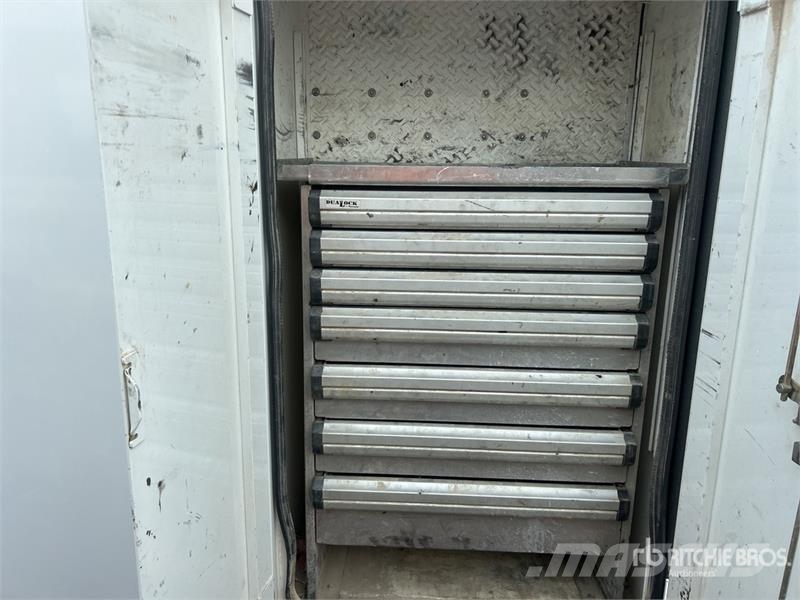 Ford F-750 4x2 Service Truck 市政车
