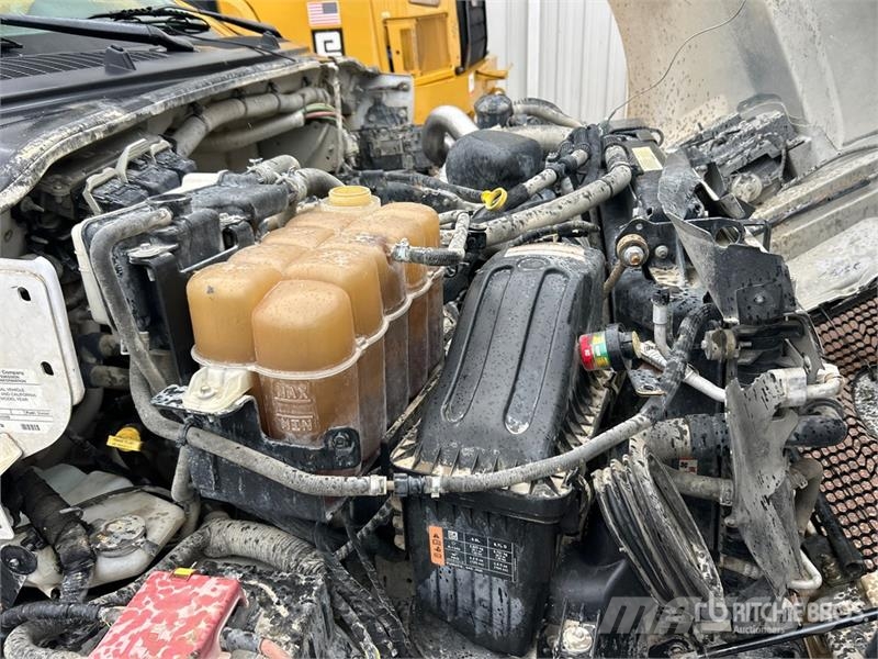 Ford F-750 4x2 Service Truck Kommunal-Sonderfahrzeuge