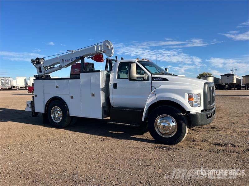 Ford F-750 4x2 Service Truck Pilsētas atkritumvedēji