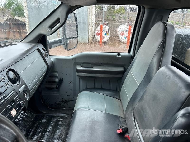 Ford F-750 4x2 Service Truck Kommunal-Sonderfahrzeuge