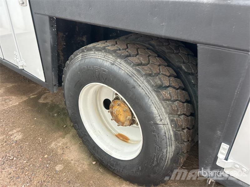 Ford F-750 4x2 Service Truck 市政车