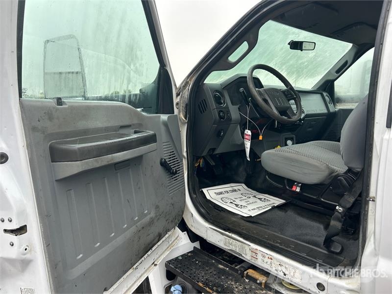 Ford F-750 4x2 Service Truck Kommunal-Sonderfahrzeuge