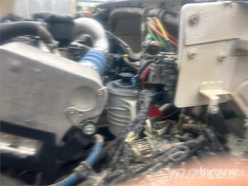 Ford F-750 4x2 Service Truck Kommunal-Sonderfahrzeuge
