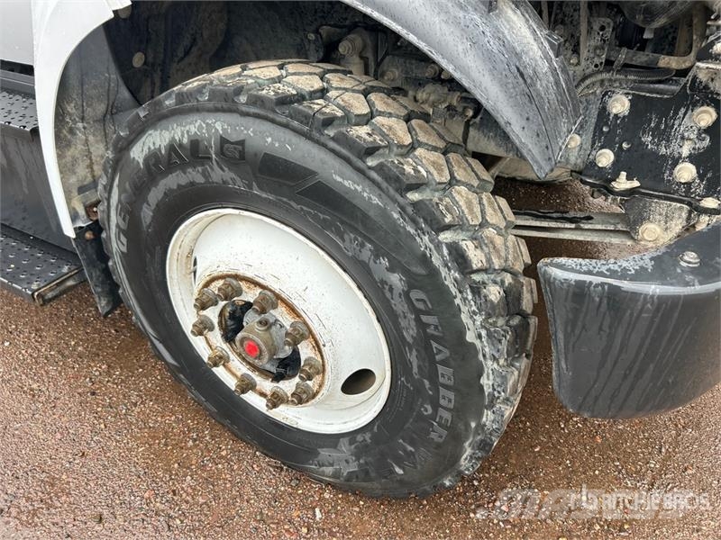 Ford F-750 4x2 Service Truck Kommunal-Sonderfahrzeuge