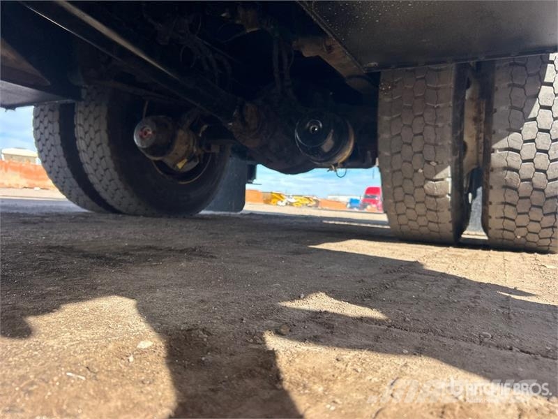 Ford F-750 4x2 Service Truck Pilsētas atkritumvedēji