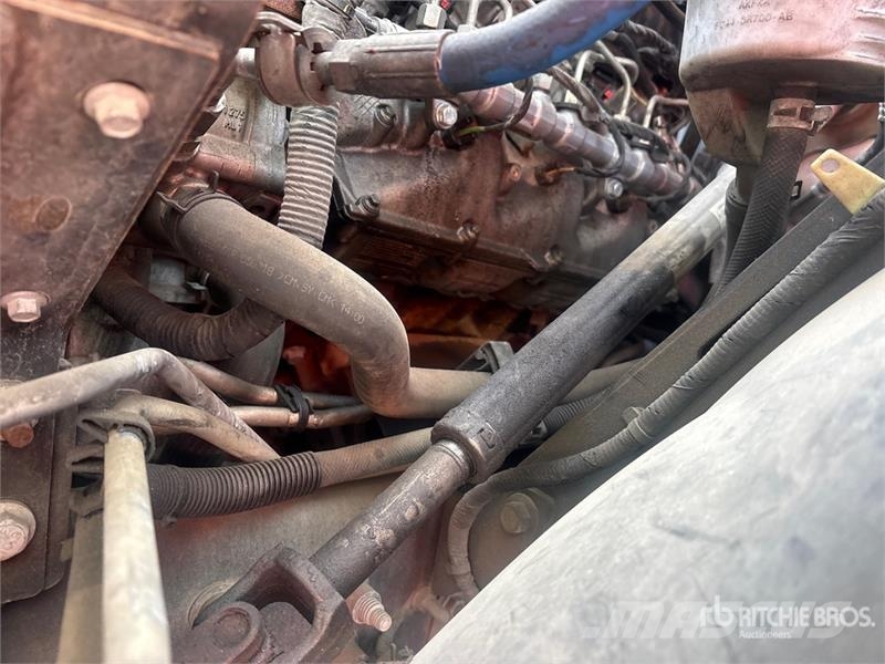 Ford F-750 4x2 Service Truck Pilsētas atkritumvedēji