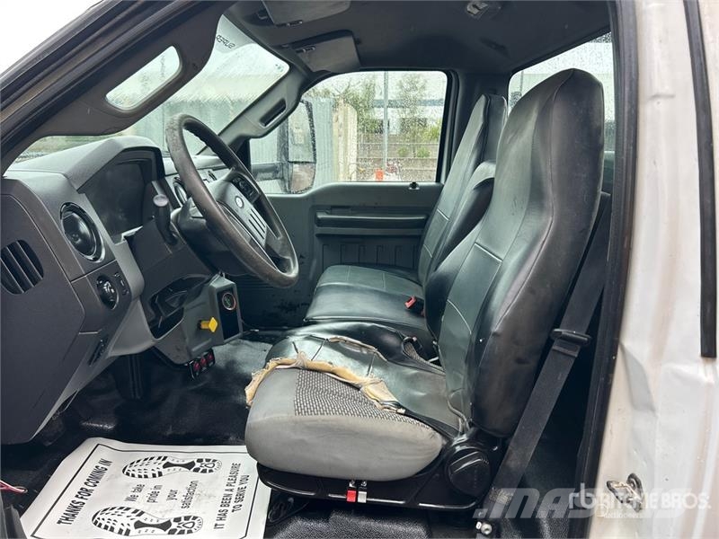 Ford F-750 4x2 Service Truck Kommunal-Sonderfahrzeuge