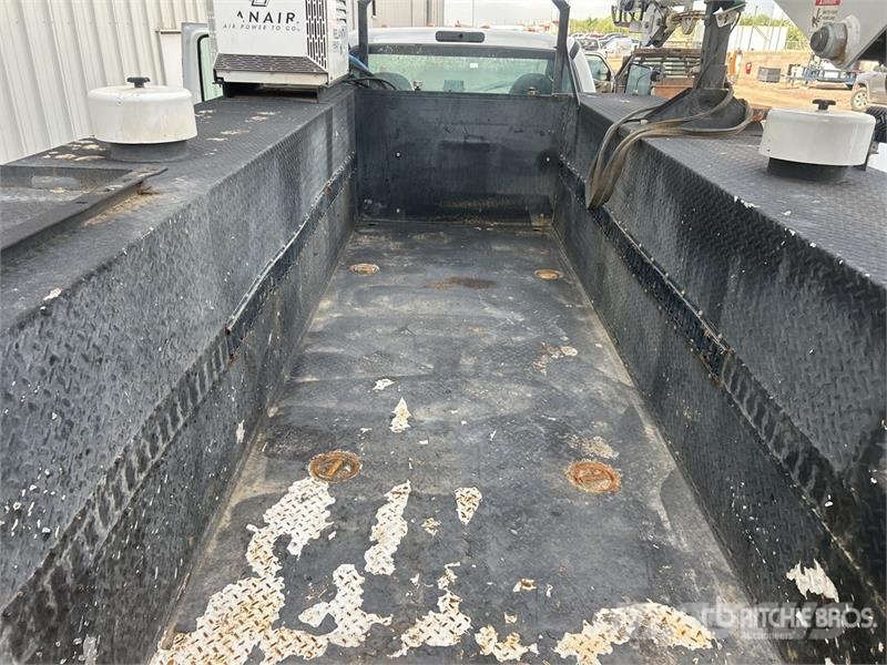 Ford F-750 4x2 Service Truck 市政车