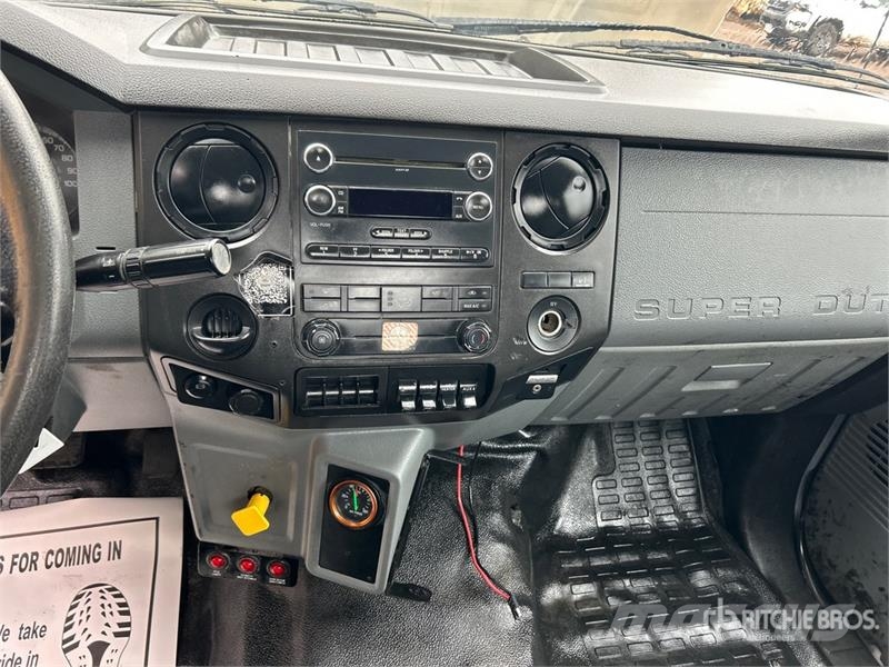 Ford F-750 4x2 Service Truck Kommunal-Sonderfahrzeuge