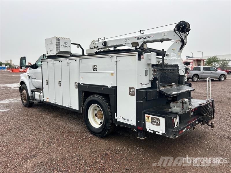 Ford F-750 4x2 Service Truck Kommunal-Sonderfahrzeuge