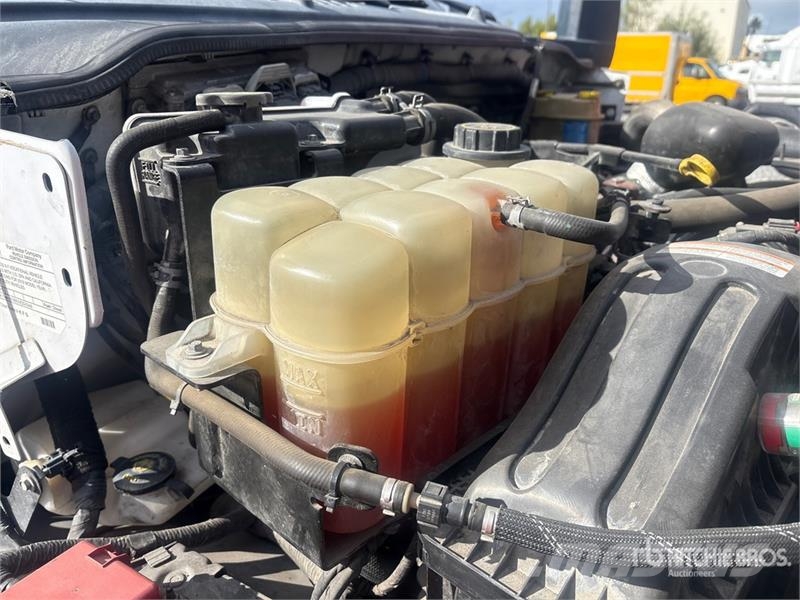 Ford F-750 4x2 Service Truck Pilsētas atkritumvedēji