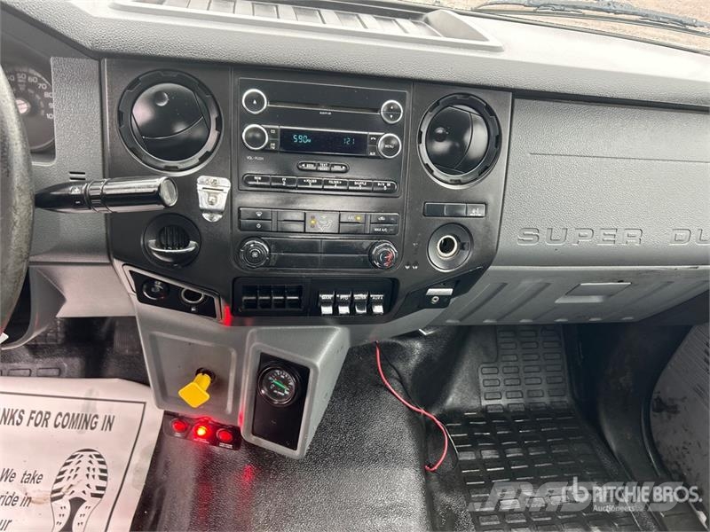 Ford F-750 4x2 Service Truck Kommunal-Sonderfahrzeuge