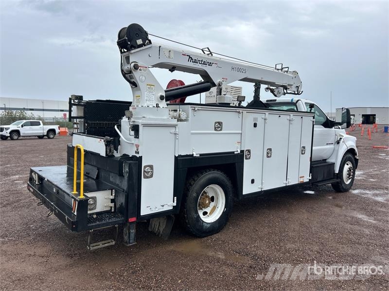 Ford F-750 4x2 Service Truck Kommunal-Sonderfahrzeuge