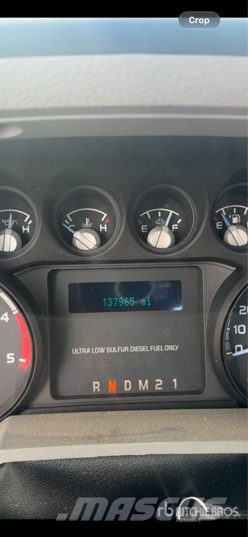 Ford F-750 4x2 Service Truck Pilsētas atkritumvedēji